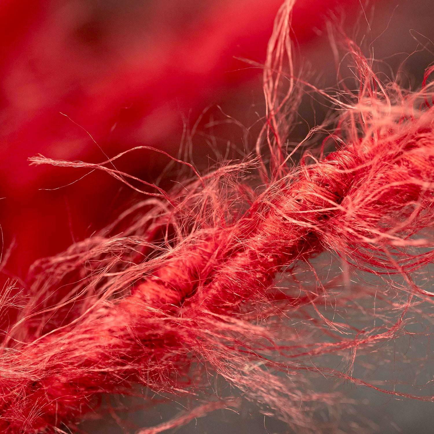 Burlesque twisted lighting cable covered in hairy-effect  fabric Plain Red TP09